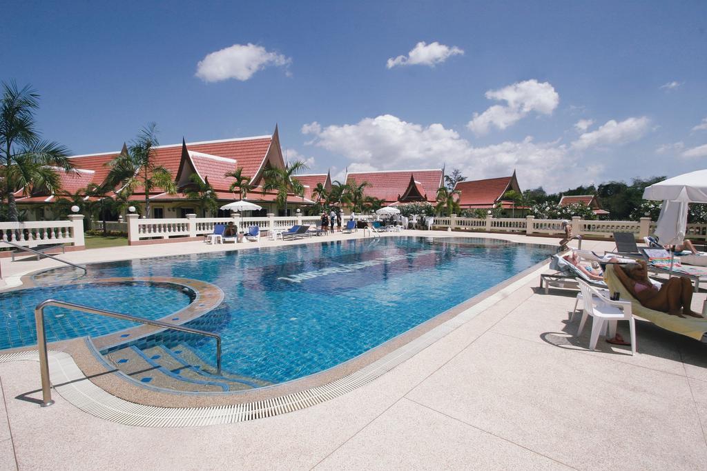Nordic Tropical Resort Sattahip Exterior foto